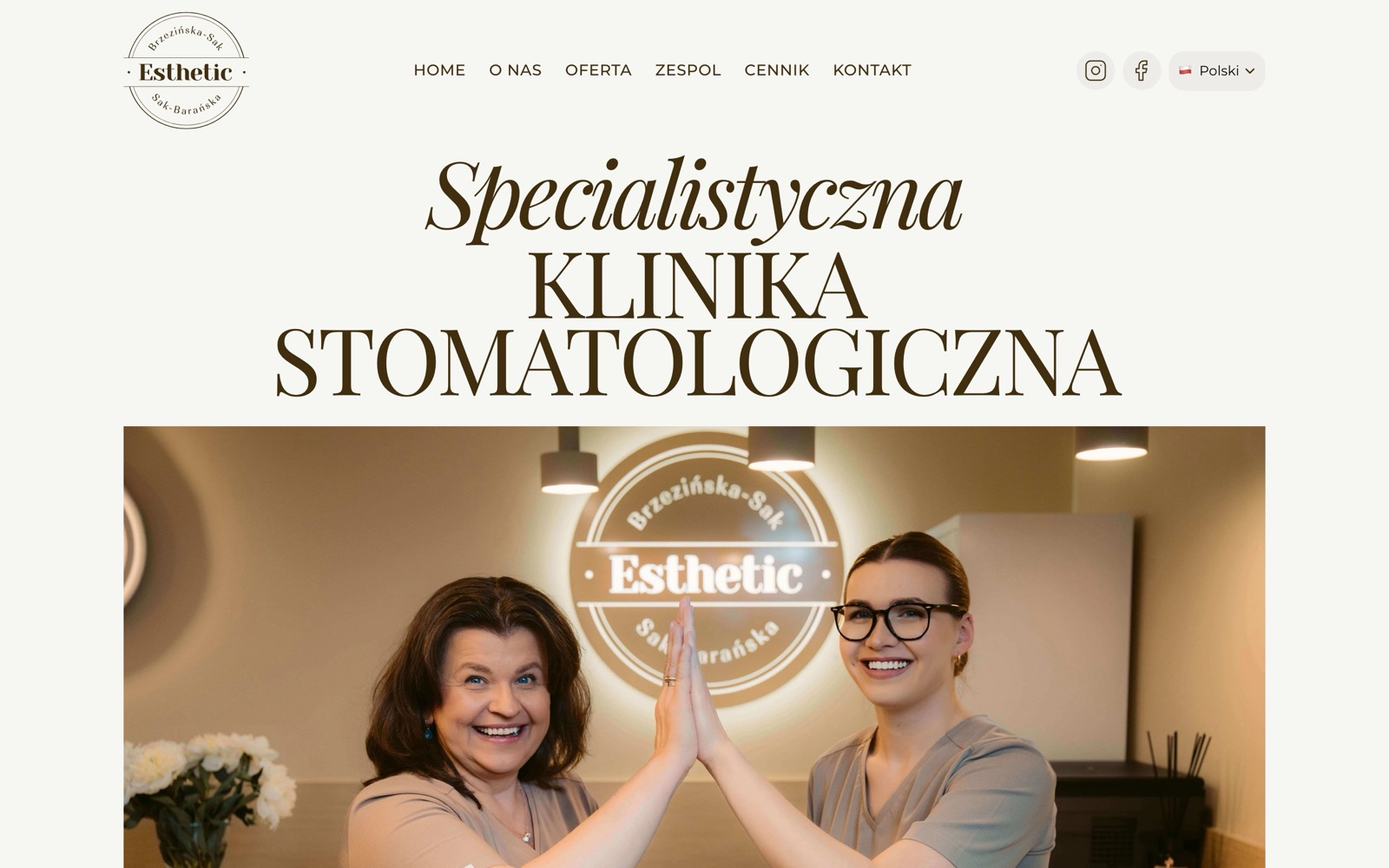 Esthetic dental clinic homepage
